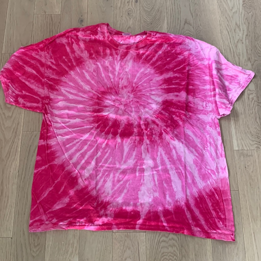 3XL tie dye t-shirt. Heavy cotton. Pink.